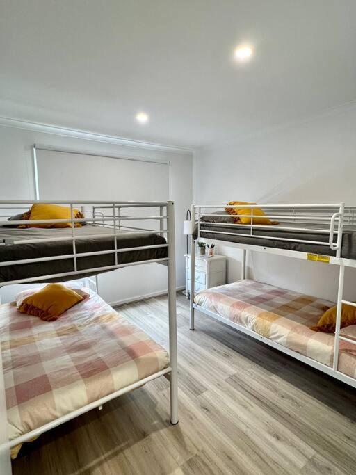 Holiday home Pet Friendly, Family Close To Town Cowes